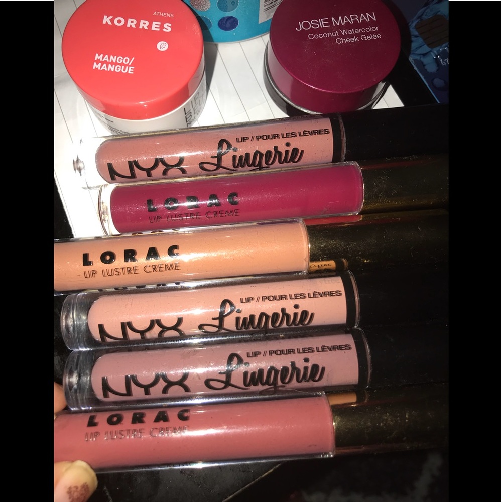 Collection of lipglosses
